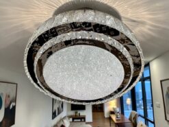 Alternative view of Elsa taklampa