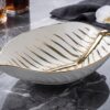 Fjällsippa Serveringsskål – Vit / Guld (30x21 cm) - Image 2