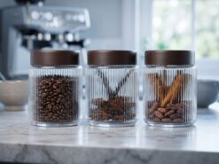 Sarina Räfflade Glasburkar 650 ml – Tidlös Köksförvaring i 3-pack
