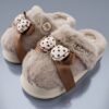 Lyxiga Fluffiga Tofflor med Rosett och Platåsula (Grå/Beige, Storlek 36–37) – Mjuka Innetofflor - Bild 2