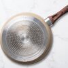 Al Sultan Stekpanneset i Granitbeläggning (3 Delar) – Beige Stekpannor med Trämönstrat Handtag - Bild 5