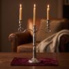 Elegant Klassisk Kandelaber i Silverfinish (39 cm) – Trearmad Ljusstake