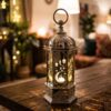 Exklusiv LED-Lykta för Ramadan i Silver med Musik & Gravyr (30 cm) – USB & Batteridriven Bordslykta