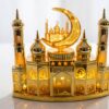 LED-Belyst Moskémodell för Ramadan i Guld med Halvmåne & Musik (22 x 19 cm) – USB & Batteridriven Bordsdekoration - Bild 2