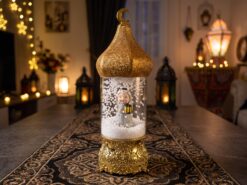 Ramadan Snölykta med LED-belysning & Fläkt (38 cm) – Magisk Snöglob i Guld med Figur